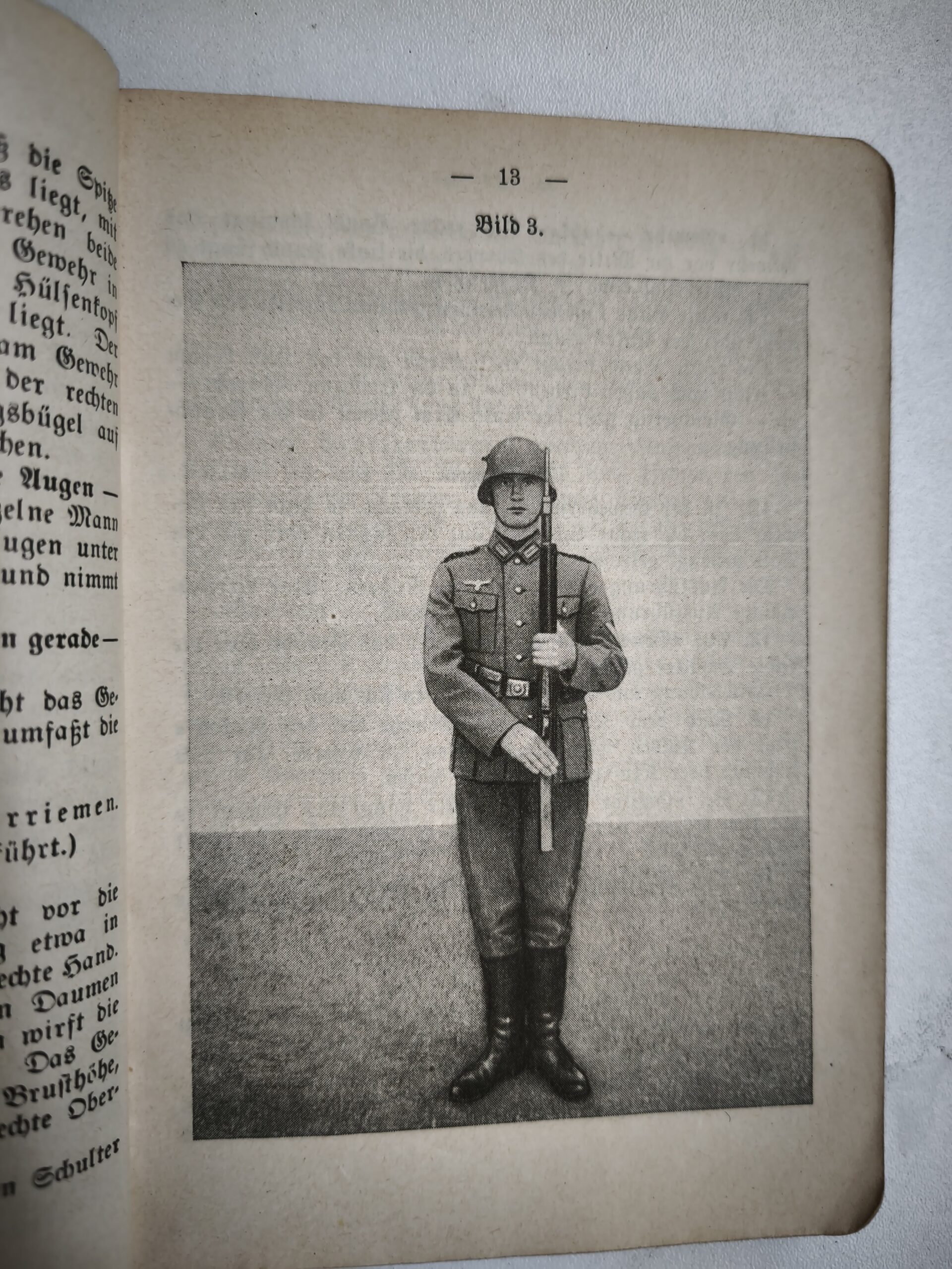 Manuels d'instruction infanterie récéptionnés SS-VT standarte Germania – Image 8